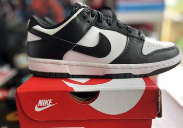 Nike Dunk Low Panda size 10.5