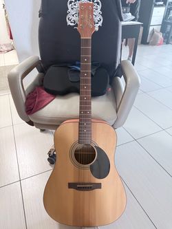 Jasmine Wooden Guitar S35