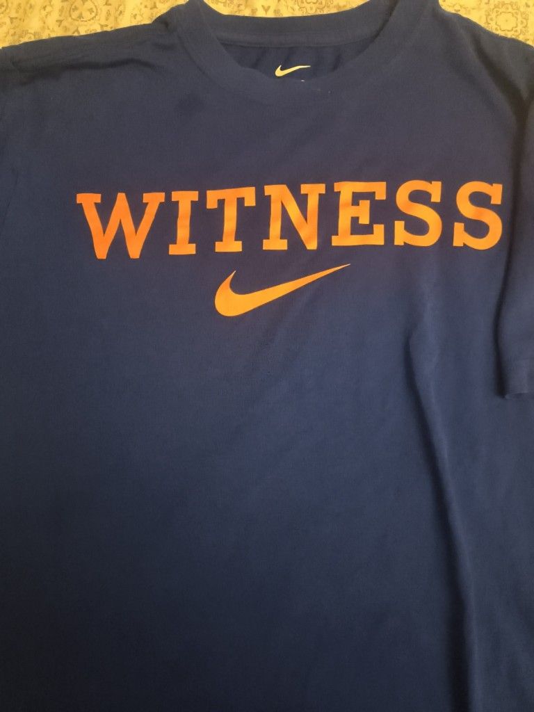 LeBron James T Vintage