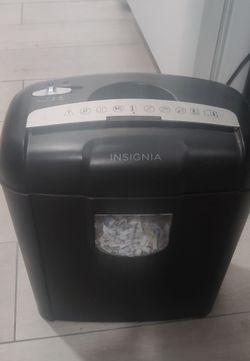 Insignia Home Paper Shredder