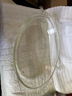 Vintage Pyrex 3 quart baking dish