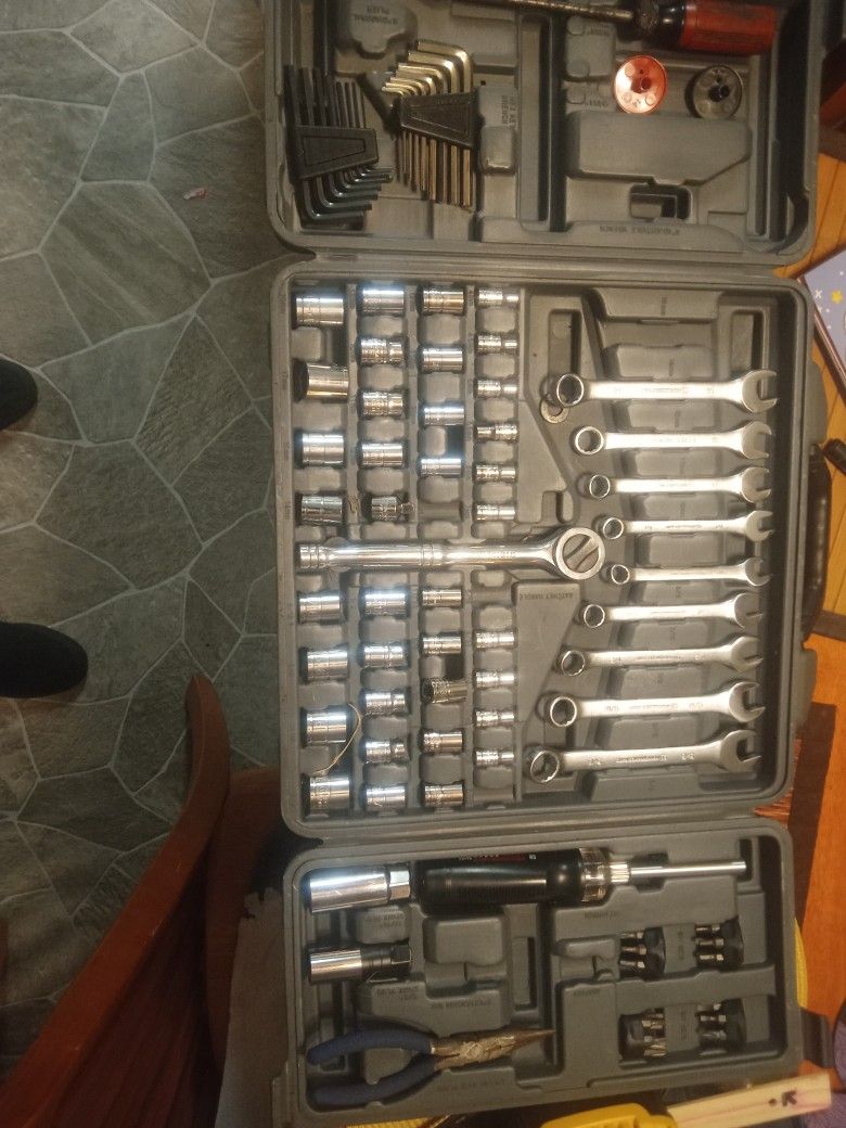 GM Performance Parts Socket Set