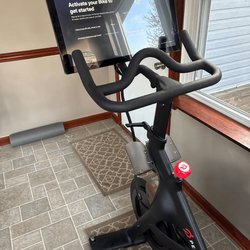 2021 Peloton Tread PLTN-RBIVQ-2 – Excellent Condition, Fully Functional - Chambersburg, PA
