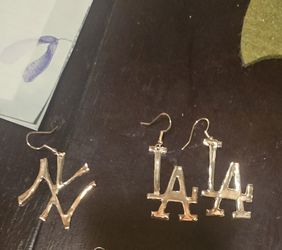 Pure Silver Earrings Yankees