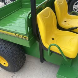 John Deere Gator 4x2 With Canopy 