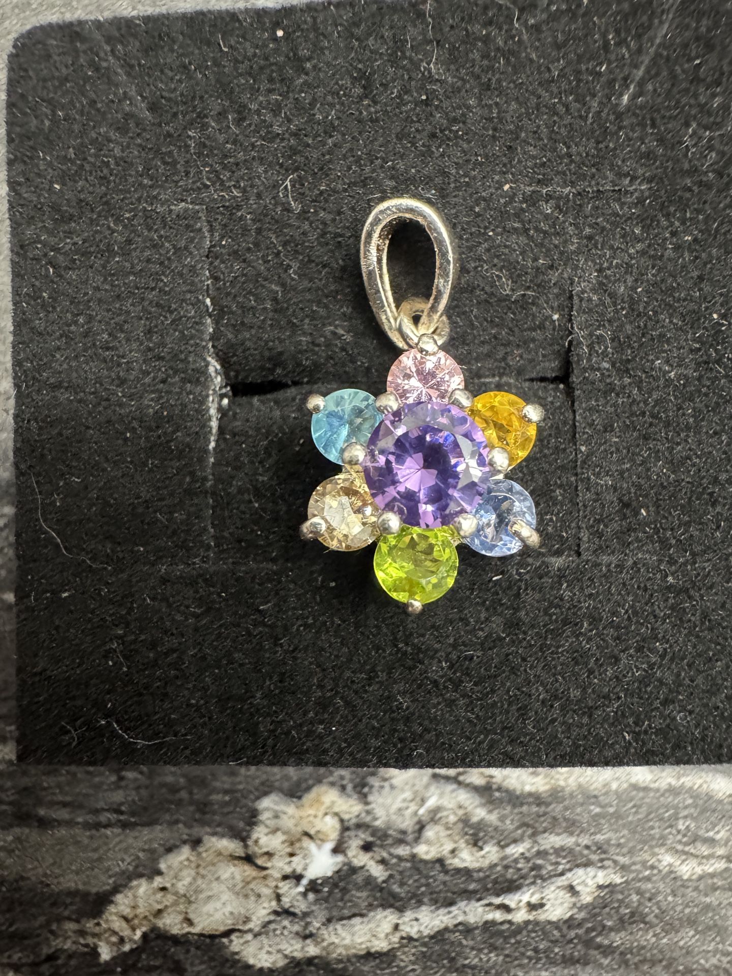 Cz Flower Pendant