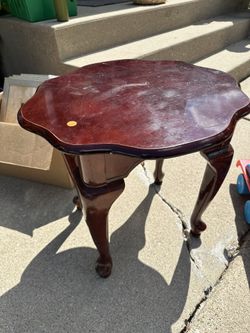 Cherry Wood End Table