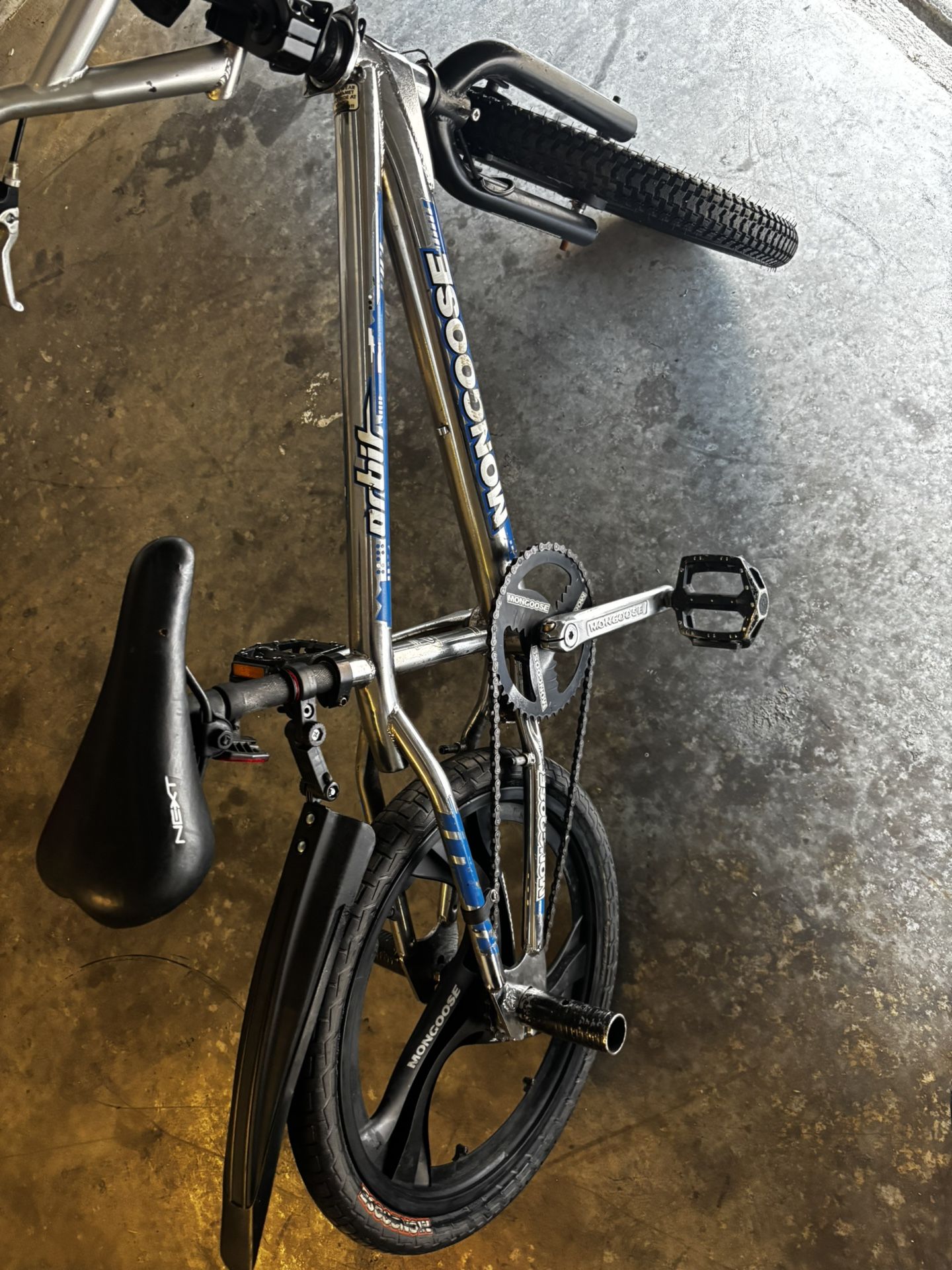 BMX BIKE