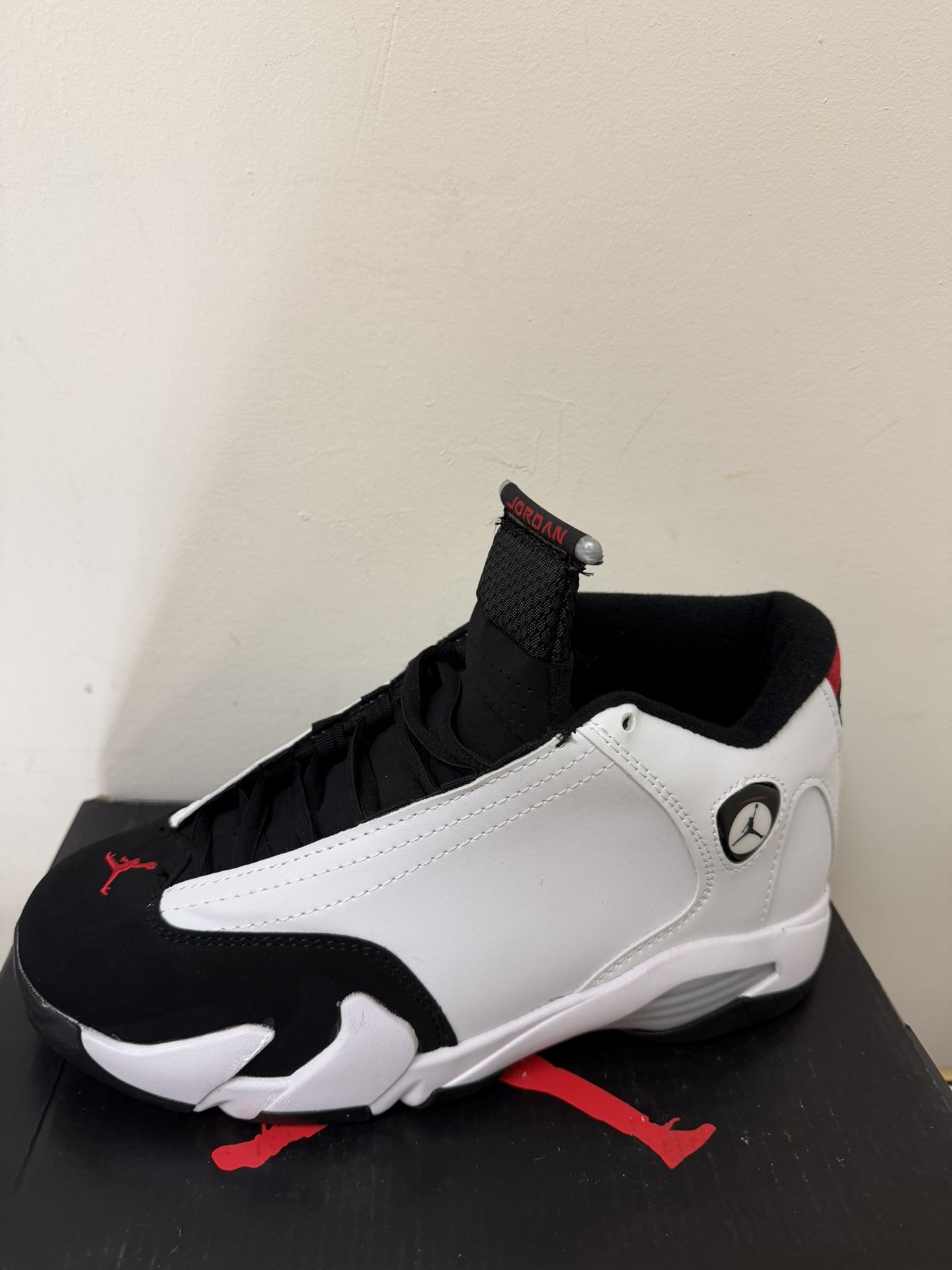 SPECIAL PRICE!! Jordan 14 Retro Black Toe, New