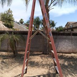 10ft LADDER BARELY USED