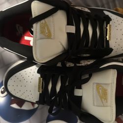 Supreme SB Dunks Black 