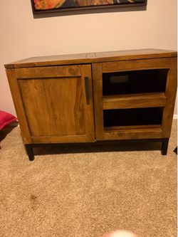 Crate and Barrel Wyatt living room set