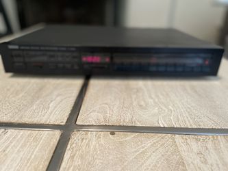 Yamaha T-1020 Tuner Great Condition