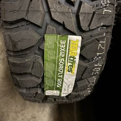 4 Tires 33-12.50-17 $680