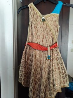 Size 4-6 girls Disney costume