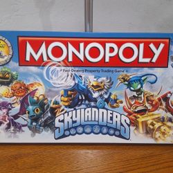 Monopoly Skylanders Collector's Edition 2013 Complete!!