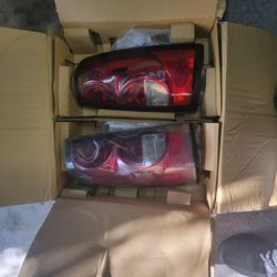 Taillights 99-06 Silverado % Sierra 