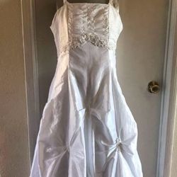 Wedding dress