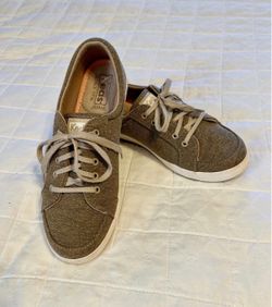 Keds Womens "Vollie" Brown Ortholite Sneakers