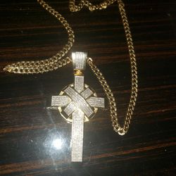 10k  Gold Chain 28" + Real Diamond Pendant 