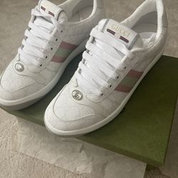 NEW Gucci sneakers (39) 