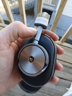 Range Rover Over The Ear Headphones .