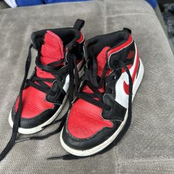 Slightly Used Nike Size 10 In Kids