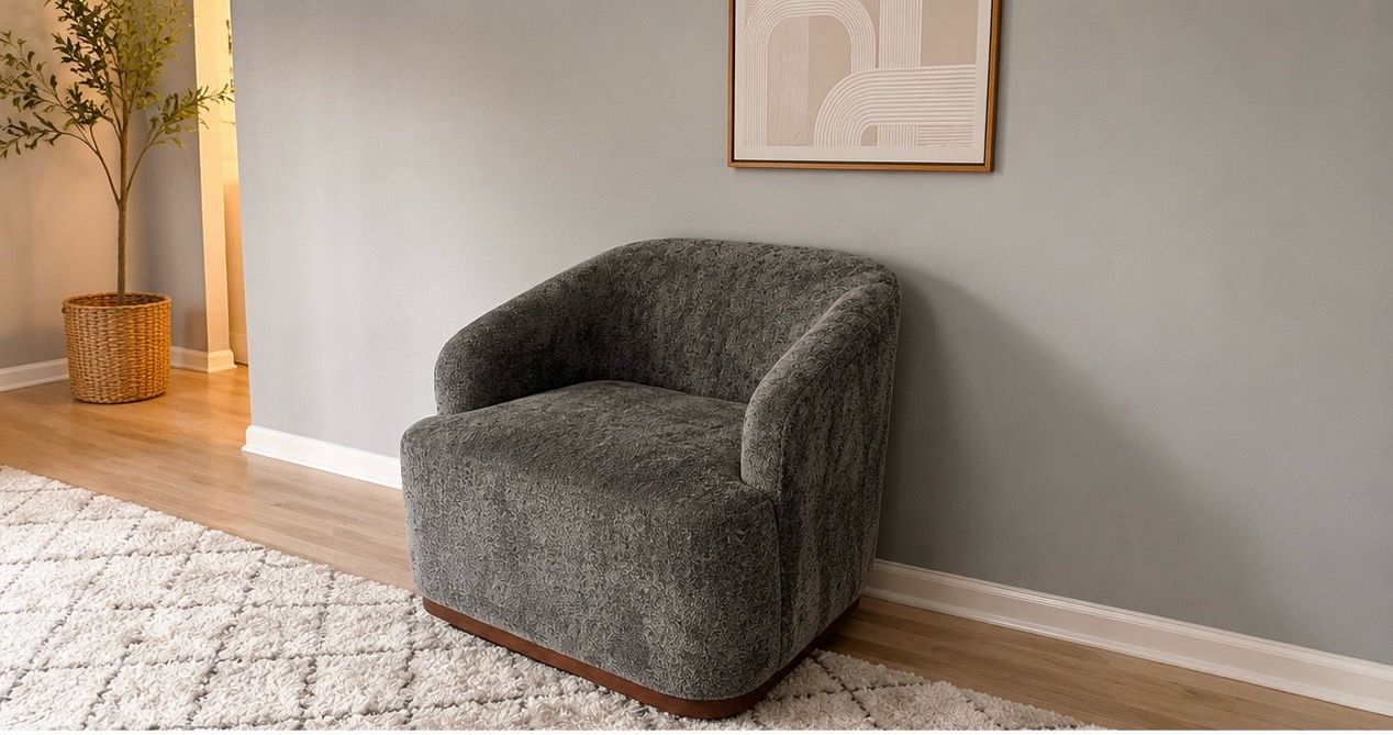 Swivel Plush Accent Chair