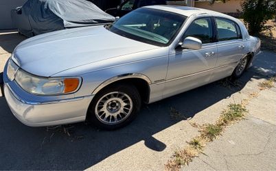 1998 Lincoln Town Car