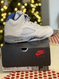 Jordan’s Hyper Royal Stealth 5s