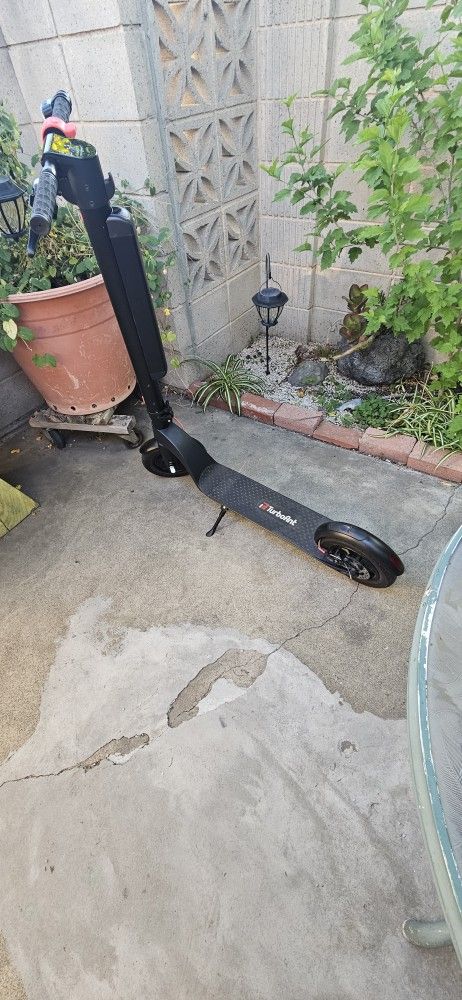 Turboant x7 scooter with Extra Battery