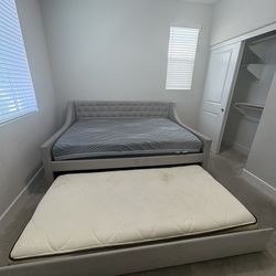 Full-Size Tufted Daybed with Twin Trundle + Mattresses included