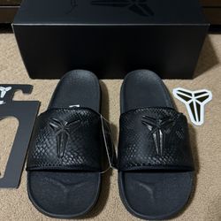 NEW Nike Kobe Bryant Offcourt Slide Triple Black (2025) Size 12