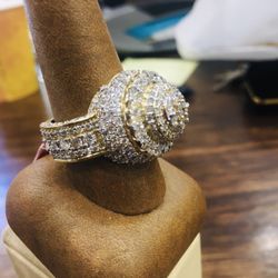 10KT Men’s Diamond Ring W 5.8ct Diamond