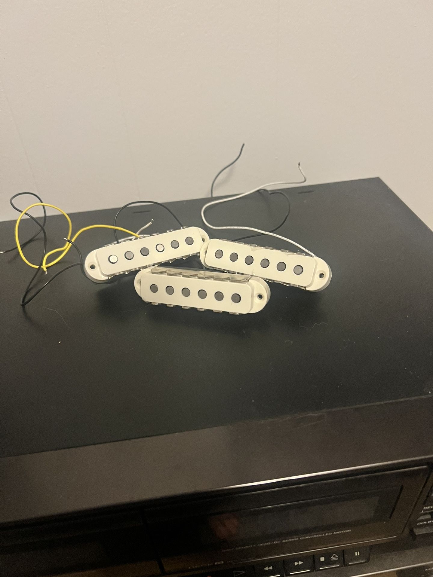 Squire Bass VI Pickup Set