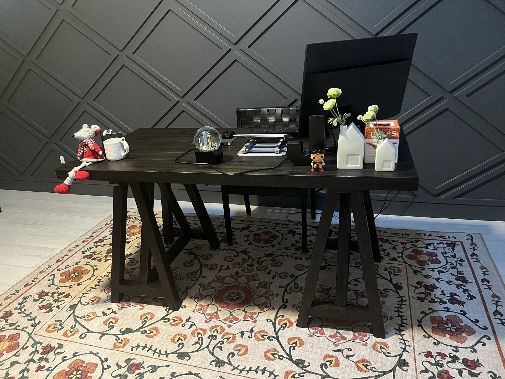 Large Desk - Barely Used