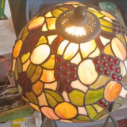 Tiffany-Style Stained Glass Lamp Shade