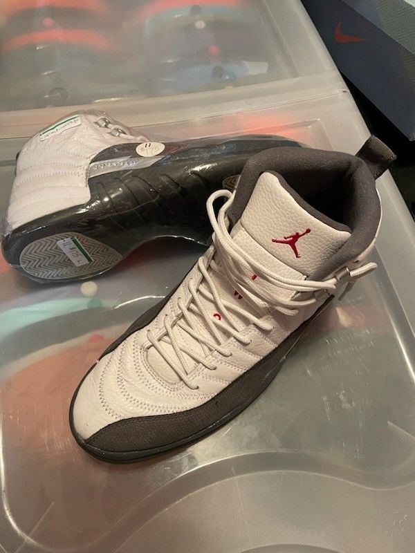 AIR JORDAN XII 12 RETRO USED SIZE 11 WHITE DARK GREY