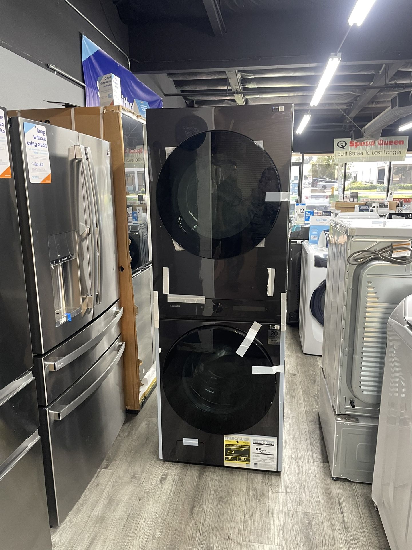 Samsung Brushed Black 4.6 Cubic Ft. Bespoke Washer And Gas Dryer Tower‼️