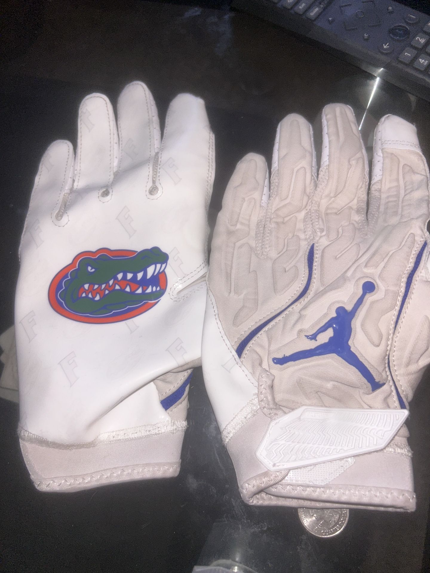Uaf college football gloves