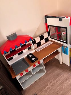 Kids Play Kitchen and Restaurant Set