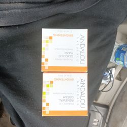 Andalou Naturals Brightening Mask, Pumpkin Honey Glycolic, 1.7 Ounce, Size: 1.7 oz
"Improves skin texture" 
