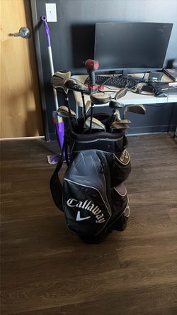 Callaway Golf Bag with assortment of clubs