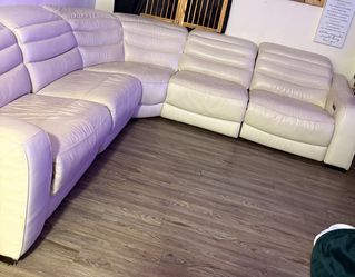 Sectional couch