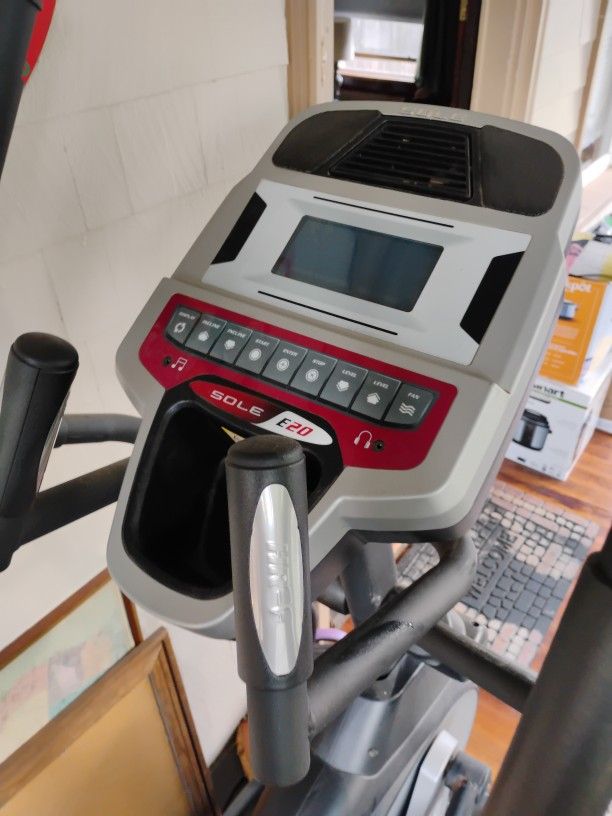 Sole E20 Elliptical Trainer