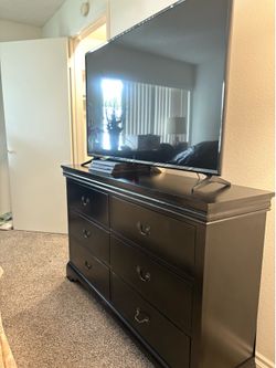 6 Drawer Black Dresser