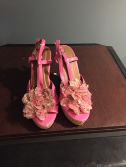 Pink strap sandals