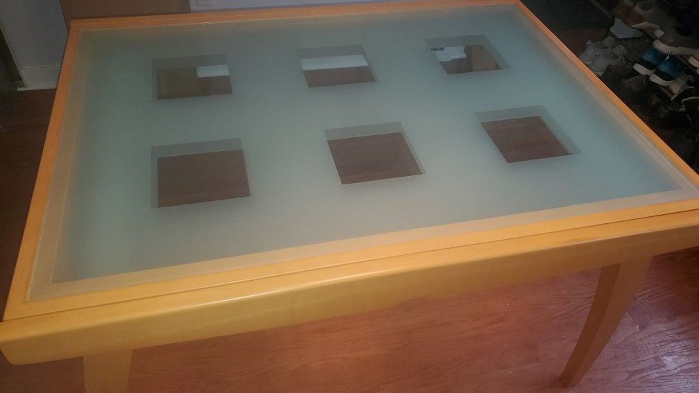 Calligari's Expandable glass top dining table (Made in Italy)-seats 8