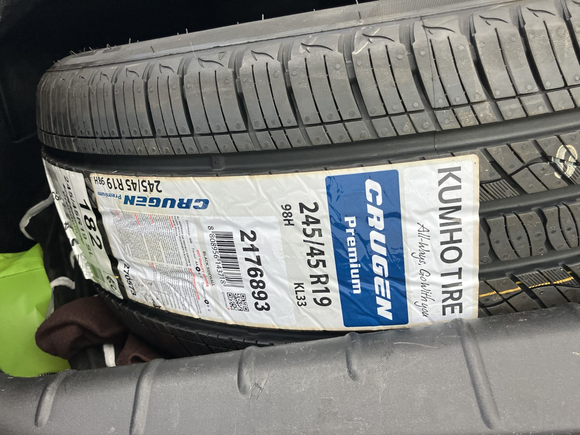 Kumho Crugen Tire