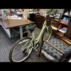 Raleigh Venture comfort bike